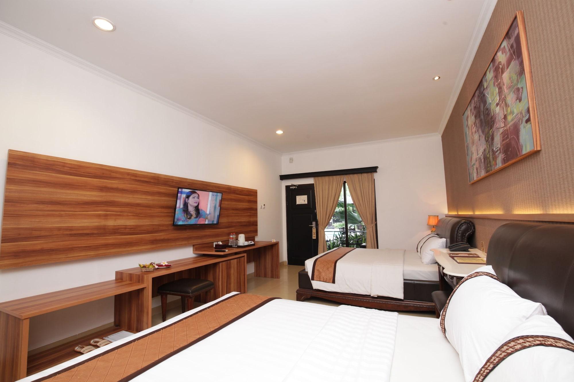 The Grand Palace Hotel Yogyakarta Exterior photo