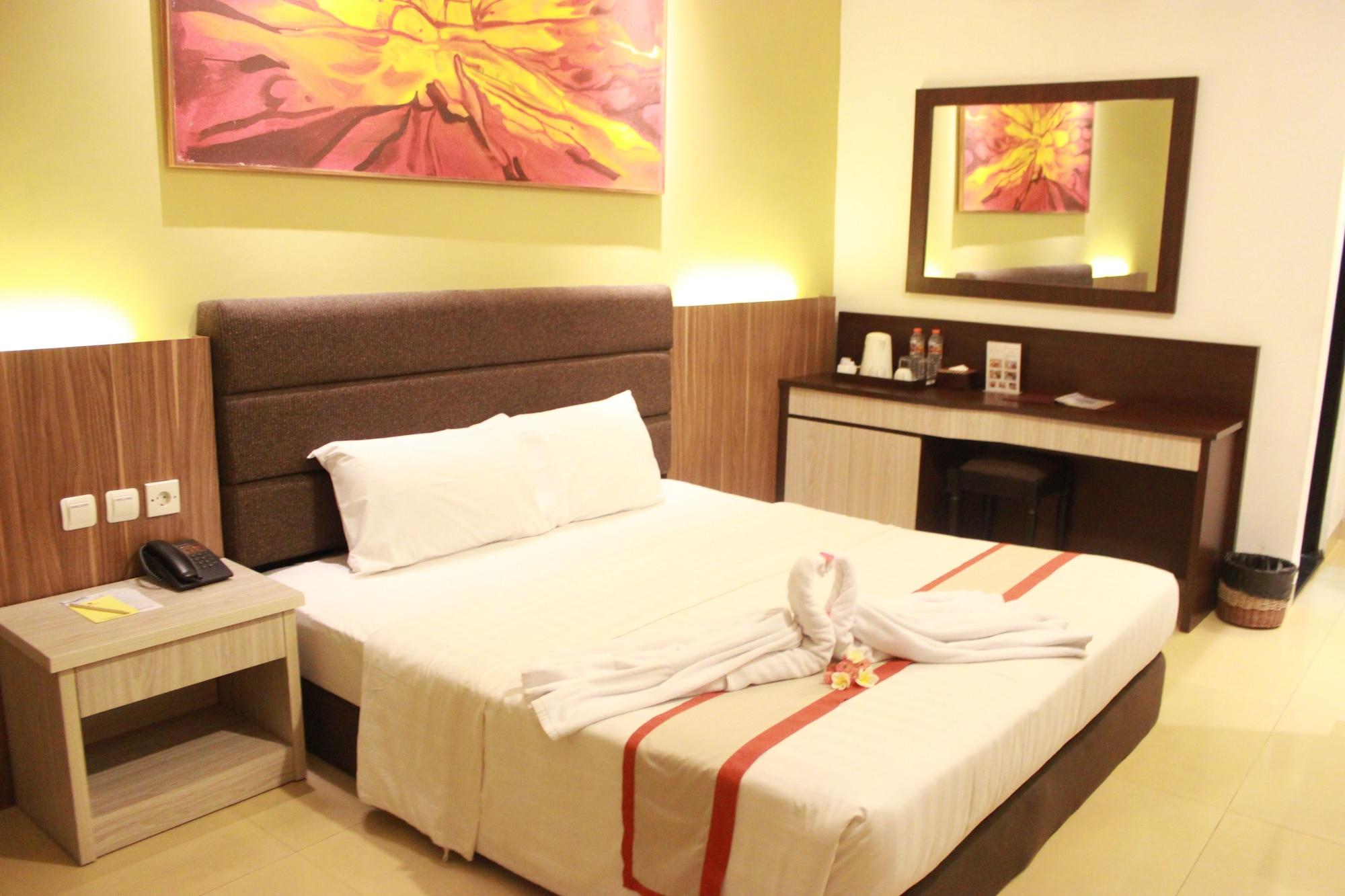 The Grand Palace Hotel Yogyakarta Exterior photo
