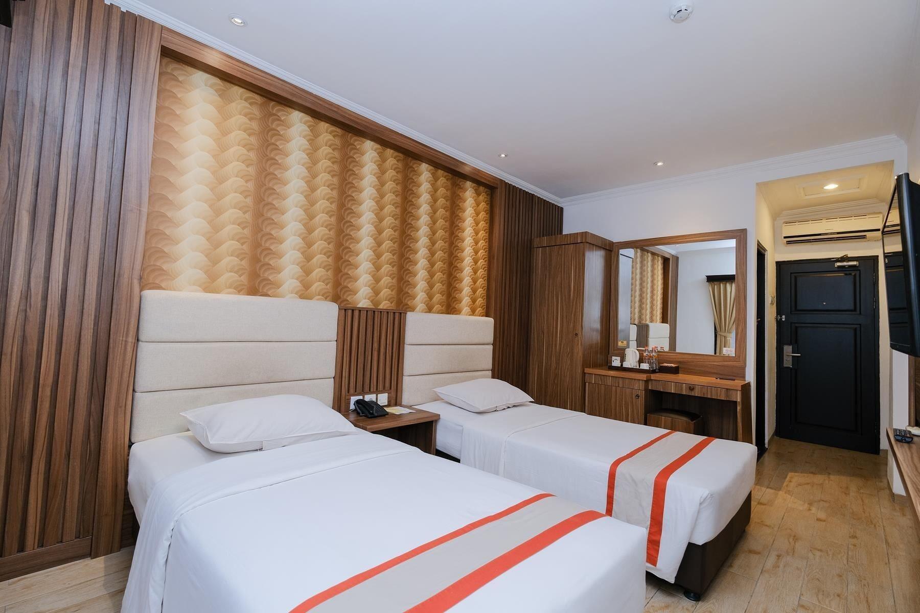 The Grand Palace Hotel Yogyakarta Exterior photo
