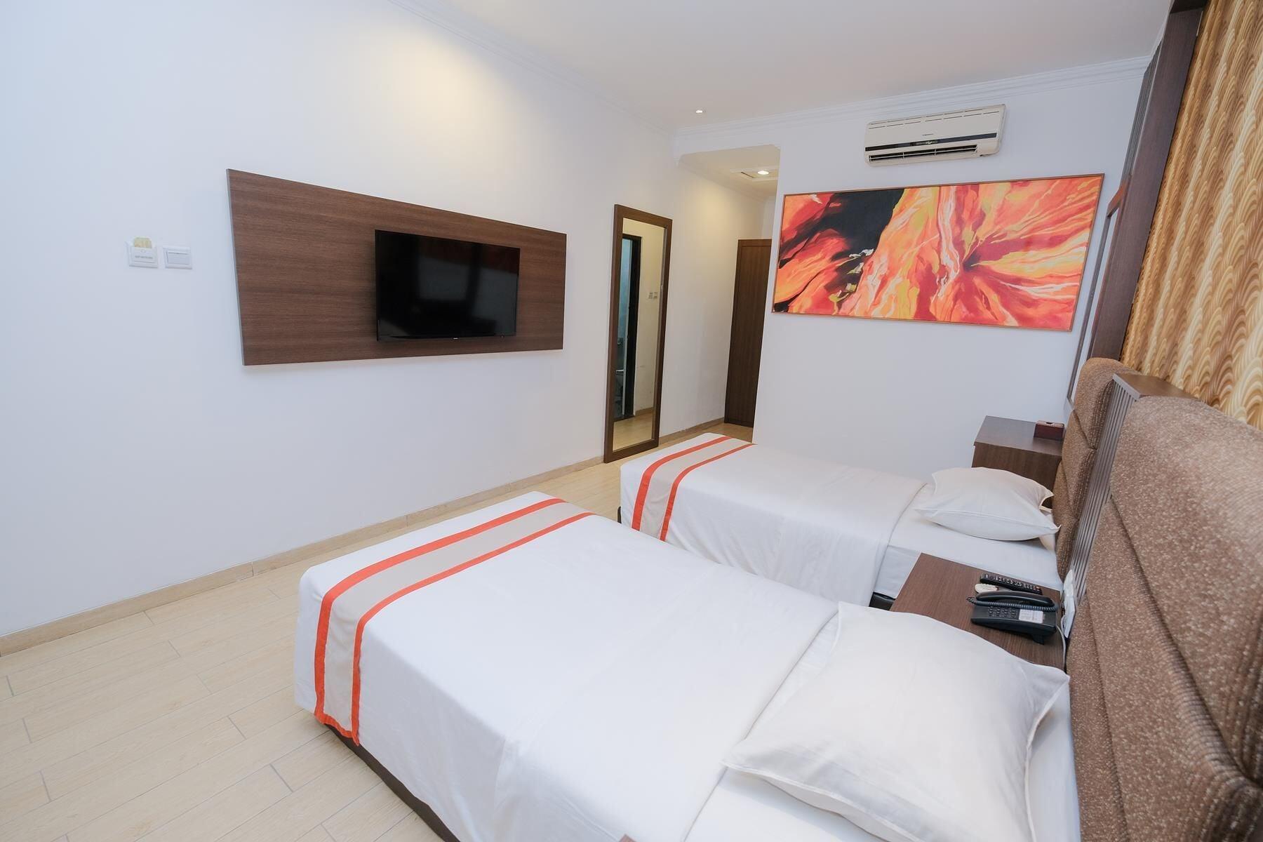 The Grand Palace Hotel Yogyakarta Exterior photo