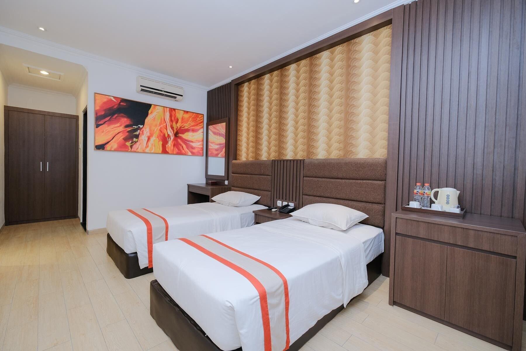 The Grand Palace Hotel Yogyakarta Exterior photo